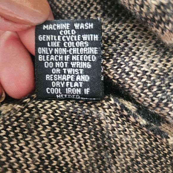 Moon & Madison animal print long cardigan - Picture 7 of 8